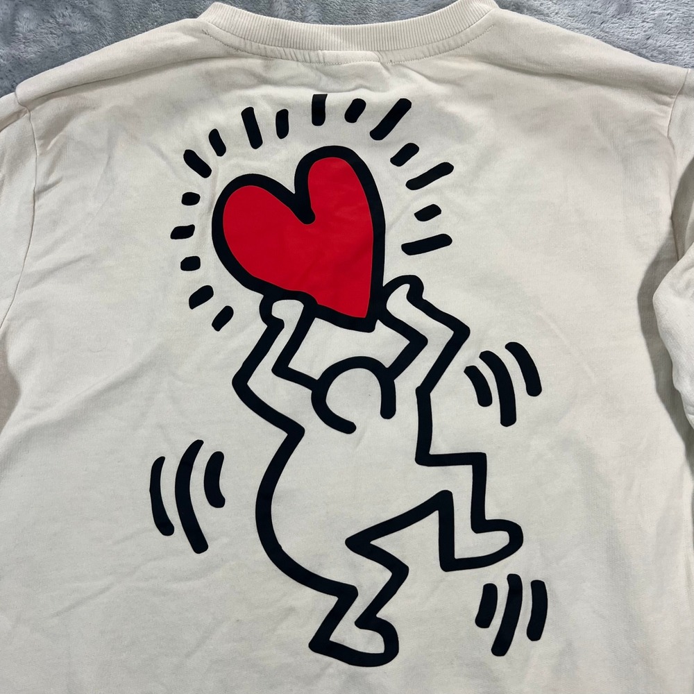 Keith Haring LOVE Graphic Sweatshirt Adult Size L Cream Long Sleeve Pop Art